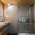 Apartment Le De La Leyre
